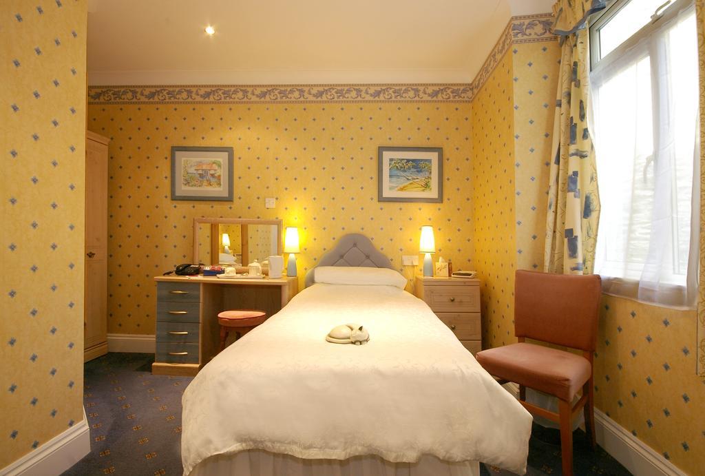 Fieldhead Hotel & Horizons Restaurant Saltash Oda fotoğraf
