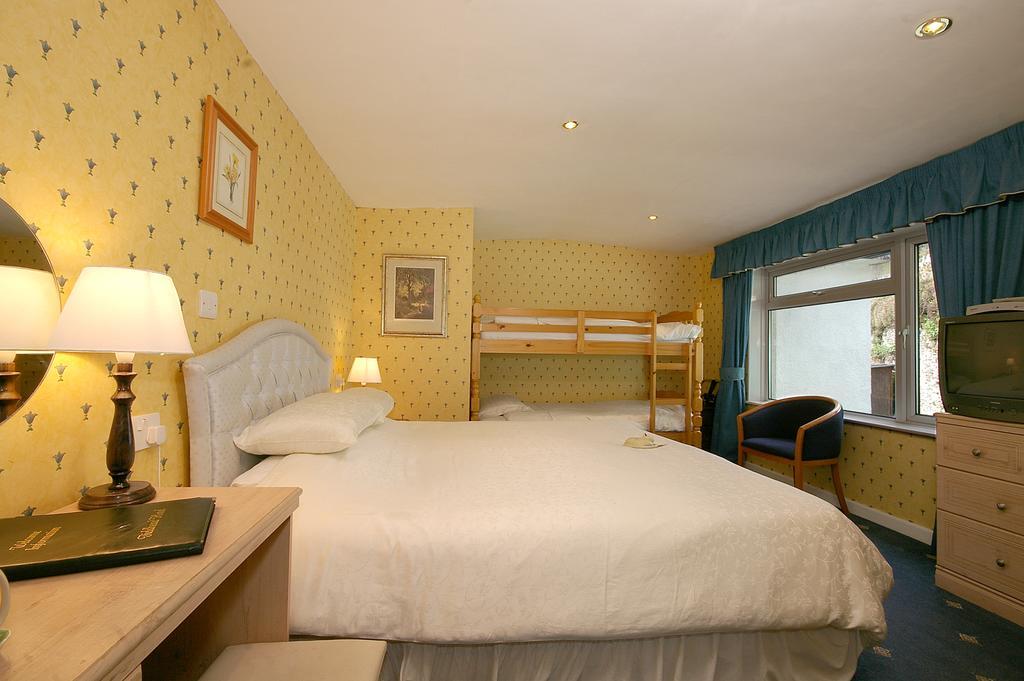 Fieldhead Hotel & Horizons Restaurant Saltash Oda fotoğraf